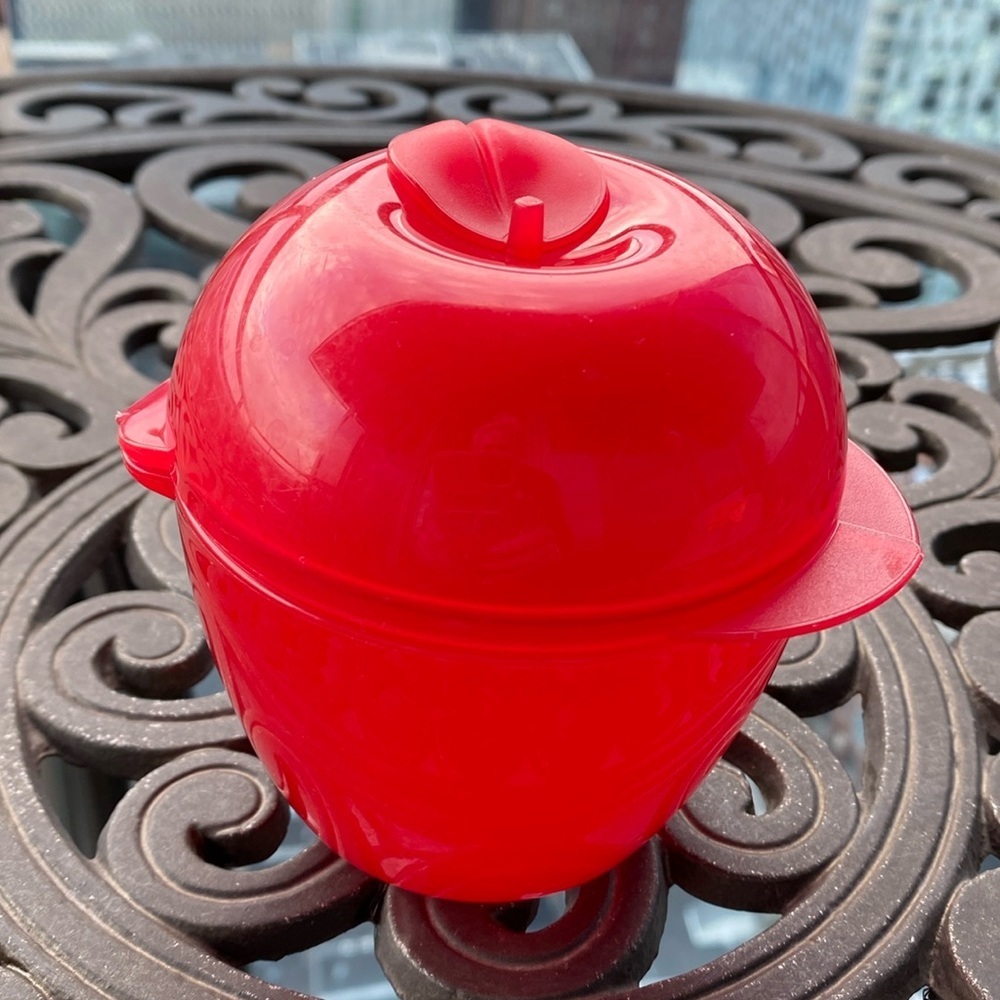 TUPPERWARE - Red Apple Keeper Container